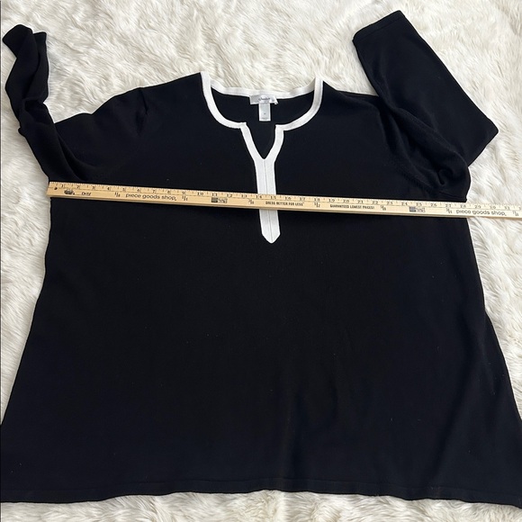 CJ Banks 3X Women's Black Sweater with White trim, EUC - Picture 4 of 5